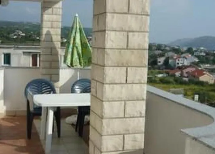 Nette Mit Whirlpool Und Garten By Interhome Διαμέρισμα *