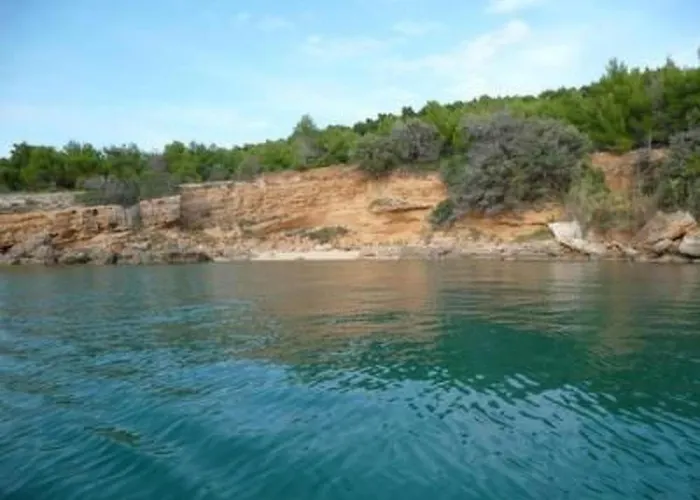 Appartement Nette Mit Whirlpool Und Garten By Interhome Barbat na Rabu